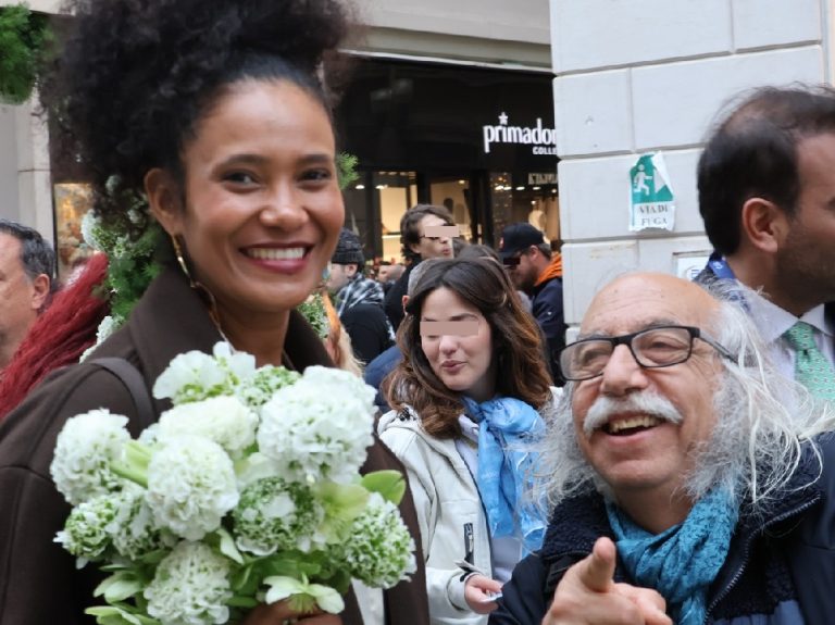 Denny Mendez con il nostro Fulvio Iampieri: insieme a Sanremo per la sicurezza stradale e l’ospedale Gaslini