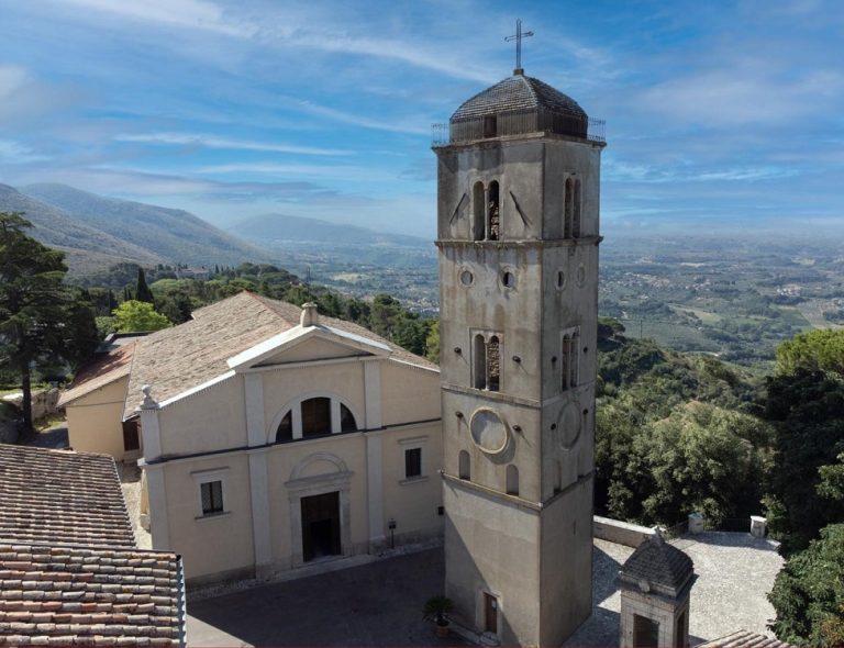 Nel weekend evento ecologico a Fara in Sabina, Retake: “Insieme curiamo il nostro borgo”