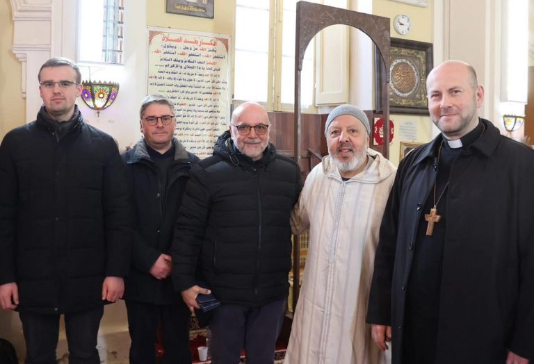 La comunità musulmana di Rieti accoglie il vescovo Piccinonna per festeggiare la fine del Ramadan