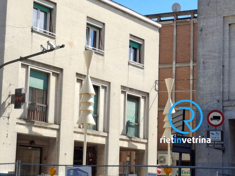 Nuova illuminazione, Minoranza: “Luci (poche) e ombre (molte) su via Cintia”