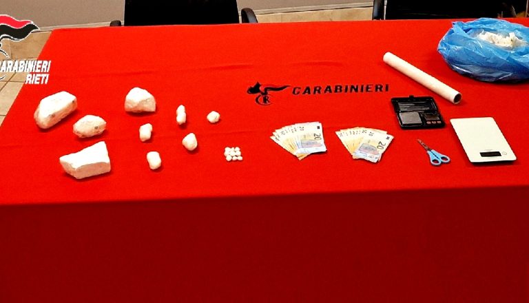Rieti, sequestrato 1 chilo di cocaina e arrestato un albanese: spacciava tra l’ospedale de Lellis ed il carcere