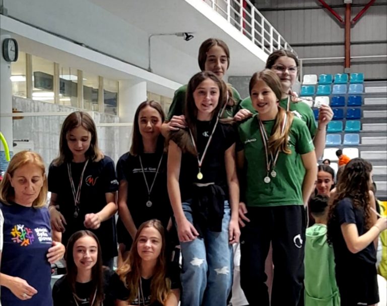 Gli alunni della Basilio Sisti sul podio ai campionati di nuoto – LE FOTO