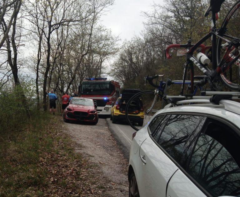 Cade in un dirupo durante una gara ciclistica e muøre. Tragedia in Umbria. Il cordoglio del Team Amore & Vita Radiomondo