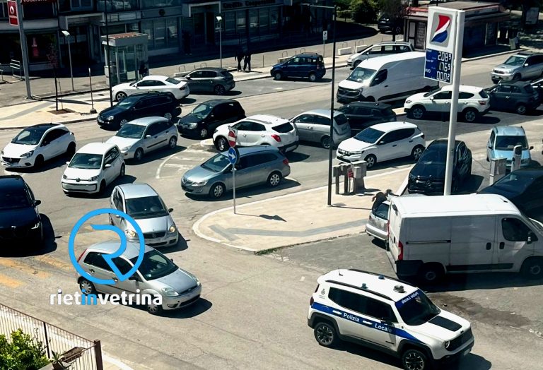 SEI TU IL REPORTER di Rietinvetrina – “Il nuovo viale Matteucci ha mandato in tilt il traffico. Vie strette ed incroci spostati stanno facendo implodere la zona”