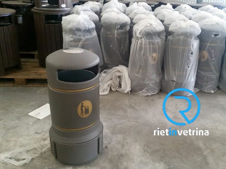 SEI TU IL REPORTER di Rietinvetrina – Antonella: “In molte vie del centro storico di Rieti mancano i cestini per i piccoli rifiuti”