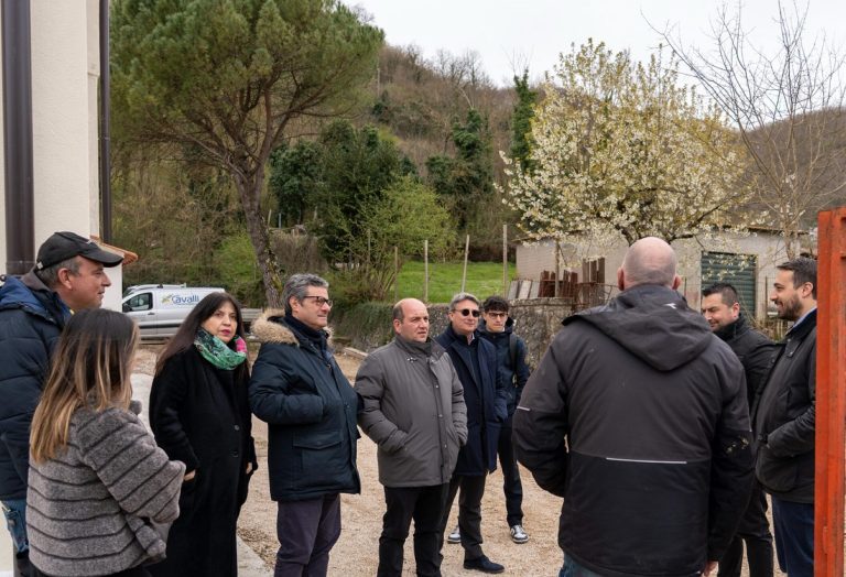 Sopralluogo nel complesso ex scuole di San Giovanni Reatino. Presenti: Sinibaldi, Palomba, Nobili e Broccoletti