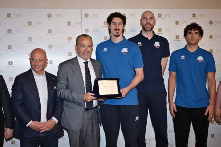 La Sebastiani Rieti premiata in Regione Lazio da Antonello Aurigemma presidente del Consiglio Regionale