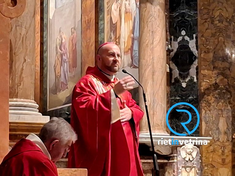 Celebrata dal Vescovo Piccinonna la Liturgia di Passione del Venerdi Santo: “La morte di nostro Signore ci ha donato la vita”