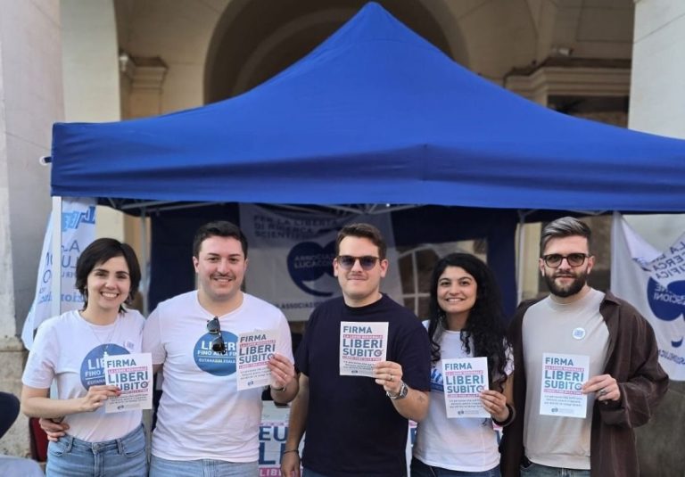 È partita domenica 26 aprile anche a Rieti la raccolta firme per la proposta di legge regionale “Liberi Subito”