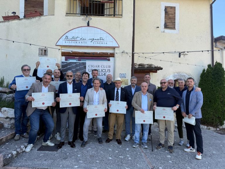 Fumo lento, concluso il Corso Catadores. De Luca Marchioni: “Cigar Club Rieti soddisfatto”