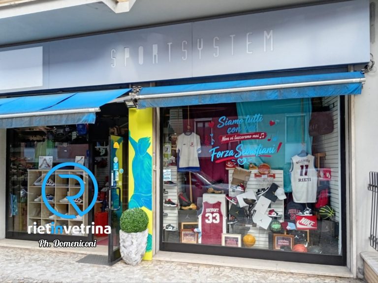 Le tre vetrine vincitrici dell’iniziativa promossa da “Noi per la Sebastiani”