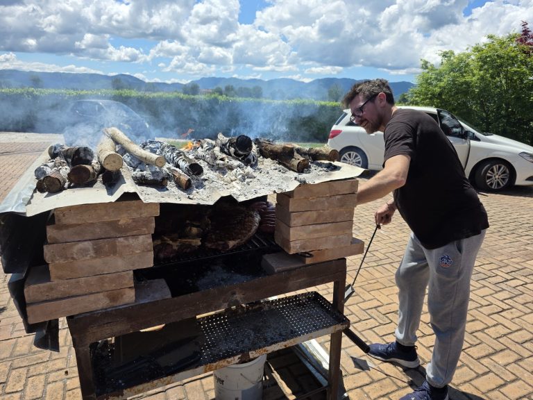 Una giornata di festa all’insegna del senso di appartenenza ai colori NPC, tra sorrisi, condivisione e carne argentina