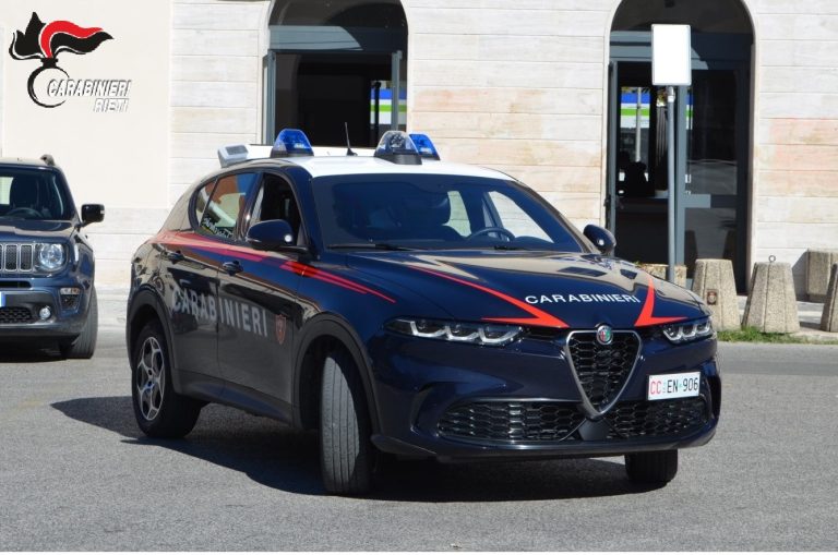 Straniero provoca un incidente sulla Salaria e fugge. Denunciato per omissione di soccorso