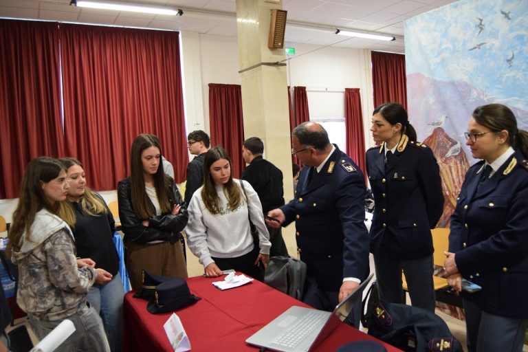 La Polizia di Stato di Rieti alla XII edizione del “Costaggini Orienta”