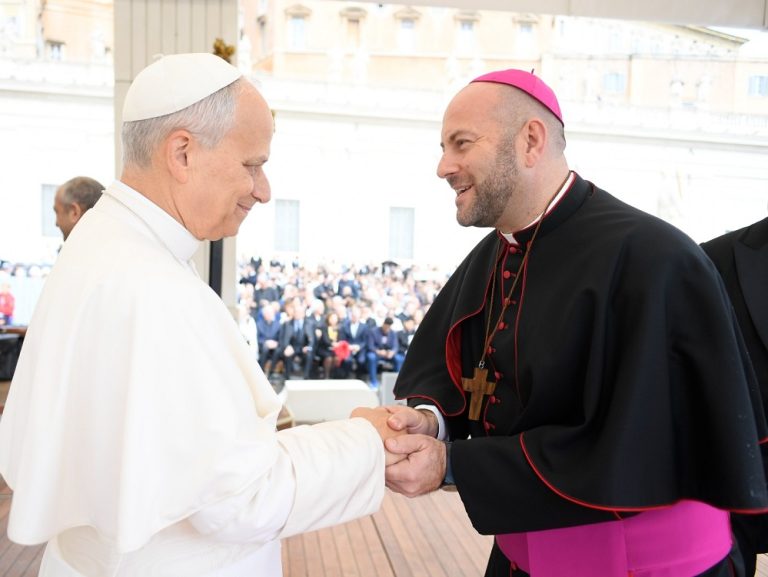 Gli auguri del Vescovo Vito a Papa Leone nel primo anniversario dall’elezione a Pontefice