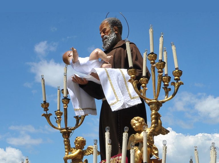 Memoria liturgica di san Felice da Cantalice, il vescovo Piccinonna presiede l’Eucaristia