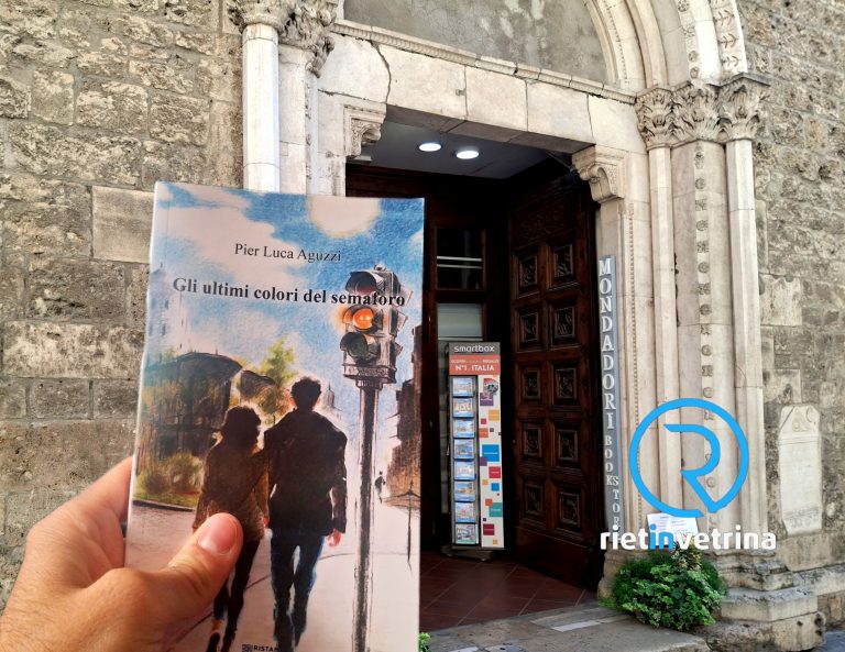 Da oggi alla Liberia Mondadori Rieti trovi il romanzo “Gli ultimi colori del semaforo”