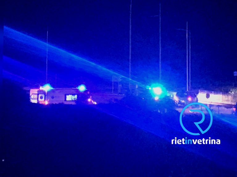 Violento scontro in via Oreste Di Fazio: 118 e automedica sul posto