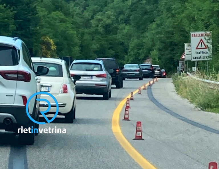 Vecchia e nuova Salaria per Roma ancora congestionate (Ore 18 ancora in vigore deviazione per Borgo Quinzio)