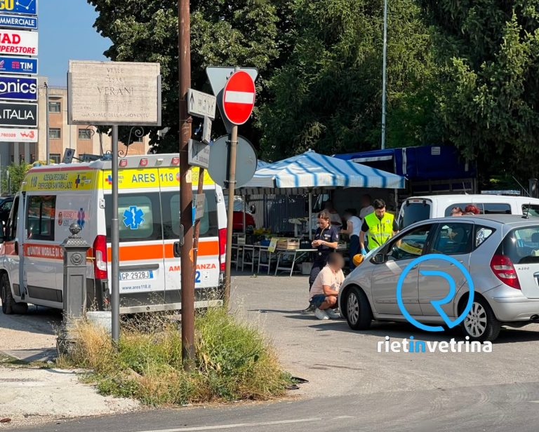 Investita una donna in via Verani