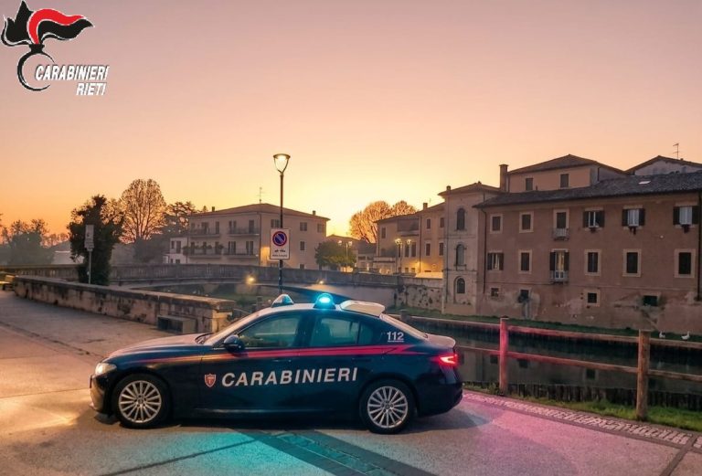 Rieti, fratelli litigano in strada: arrestato un 39enne