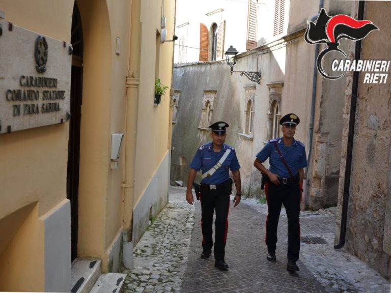 Fara in Sabina, dopo inseguimento in centro i Carabinieri arrestano un 19enne per ricettazione