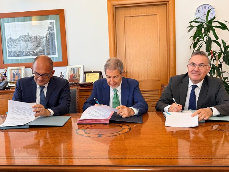 Siglato alla presenza del ministro Musumeci il Protocollo tra il Commissario Castelli e Casa Italia