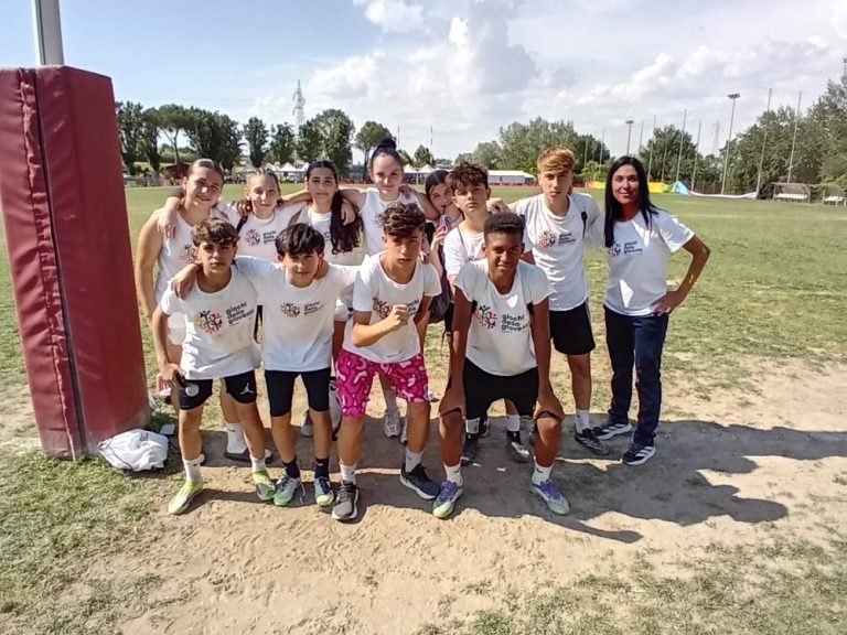 Rugby Tag, impresa per l’I.C. “Giovanni Pascoli” di Rieti: la 3E brilla a Roma e chiude all’8° posto nazionale