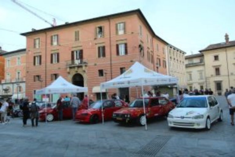 Sessanta piloti reatini per una notte, tra storia e passione: Automobile Club Rieti e Rieti Racing Club celebrano la storia della Coppa Carotti