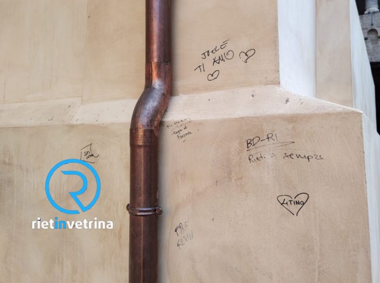 SEI TU IL REPORTER – “Già imbrattate le mura della Cattedrale di Santa Maria appena restaurate”