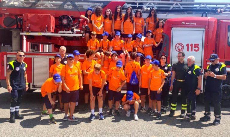 I ragazzi del campo scuola “Anch’io sono la Protezione Civile” in visita alla caserma dei Vigili del Fuoco di Rieti