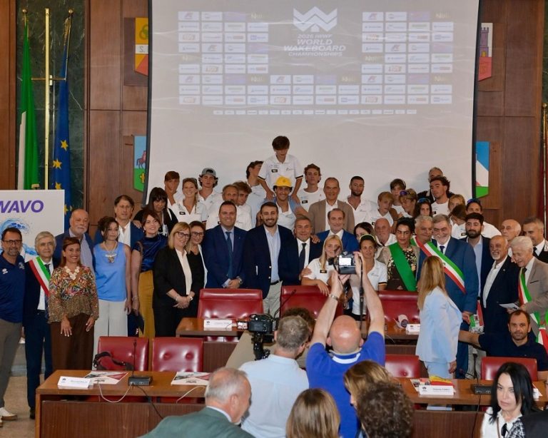 Wakeboard, il conto alla rovescia è iniziato: tra sette giorni i Mondiali 2026 sul Lago del Salto
