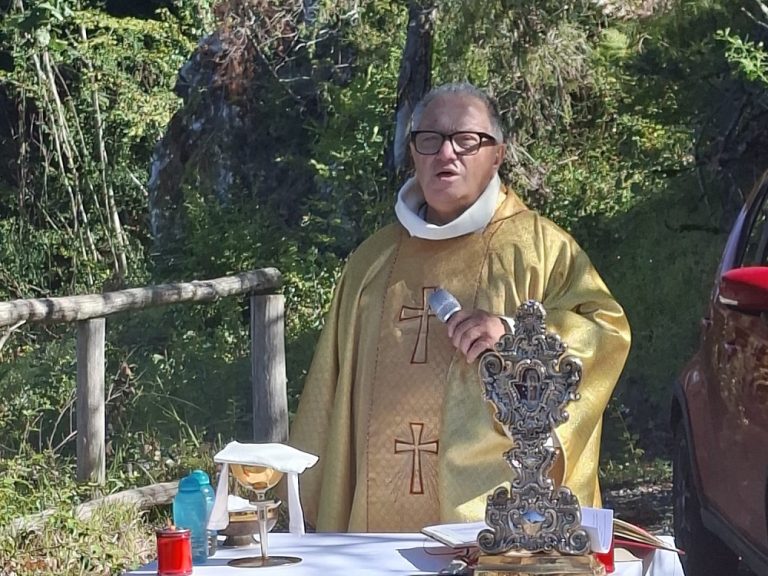 La comunità di Petrella Salto si è raccolta in preghiera nei luoghi legati alla scelta di vita di Santa Filippa Mareri