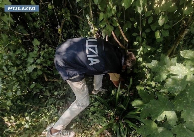 Cinque extracomunitari trovati a spacciare nel Parco “6 giugno 1944” vicino alla scuola del Borgo