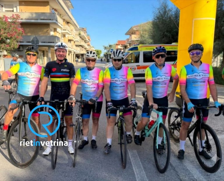 Il Team Amore & Vita Radiomondo a Porto Sant’Elpidio con il pluricampione del mondo di ciclismo Gianni Brugno