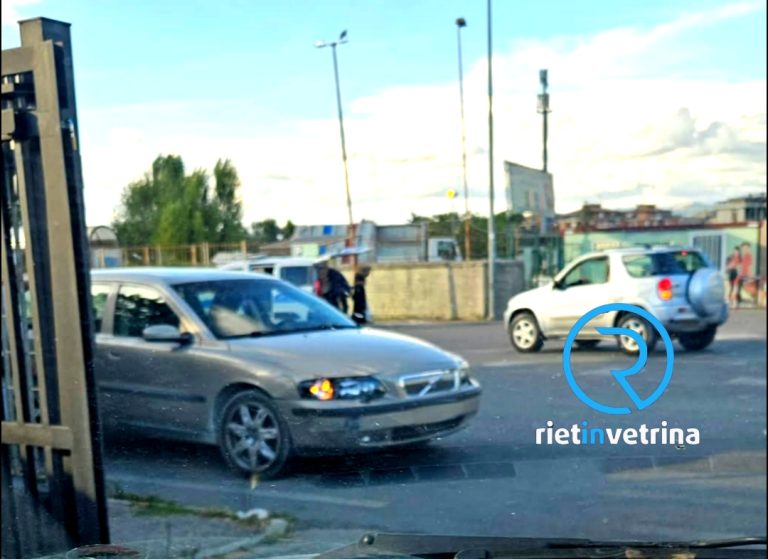 Nuovo incidente nell’incrocio via Tancia – via Fratelli Sebastiani