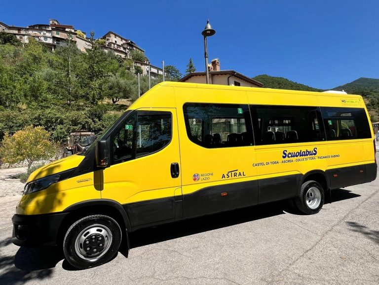 Nuovo anno scolastico, gli auguri del sindaco Cesarina D’Alessandro a studenti e agli operatori dello Scuolabus comunale