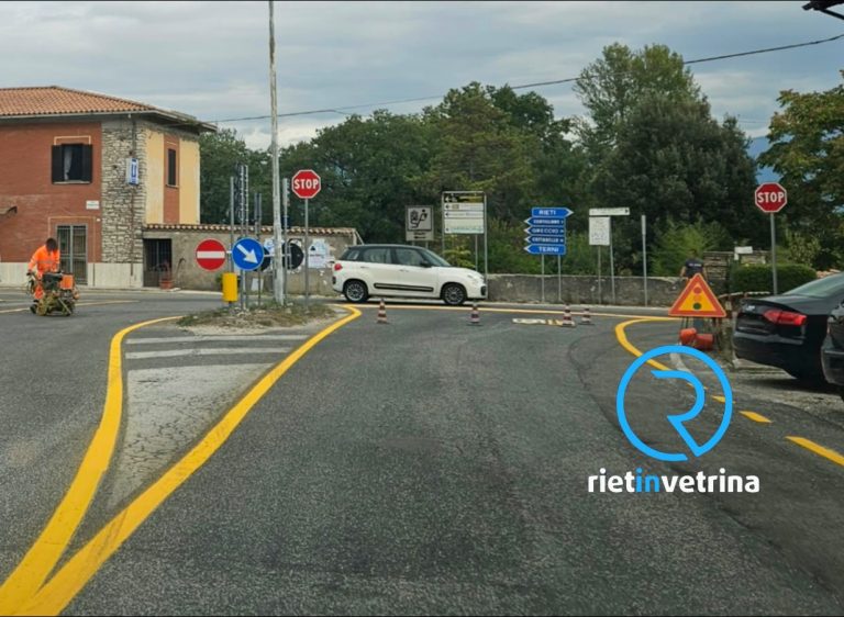 Ripristinata la segnaletica divelta in zona Ponte Canera e pubblicata su Rietinvetrina