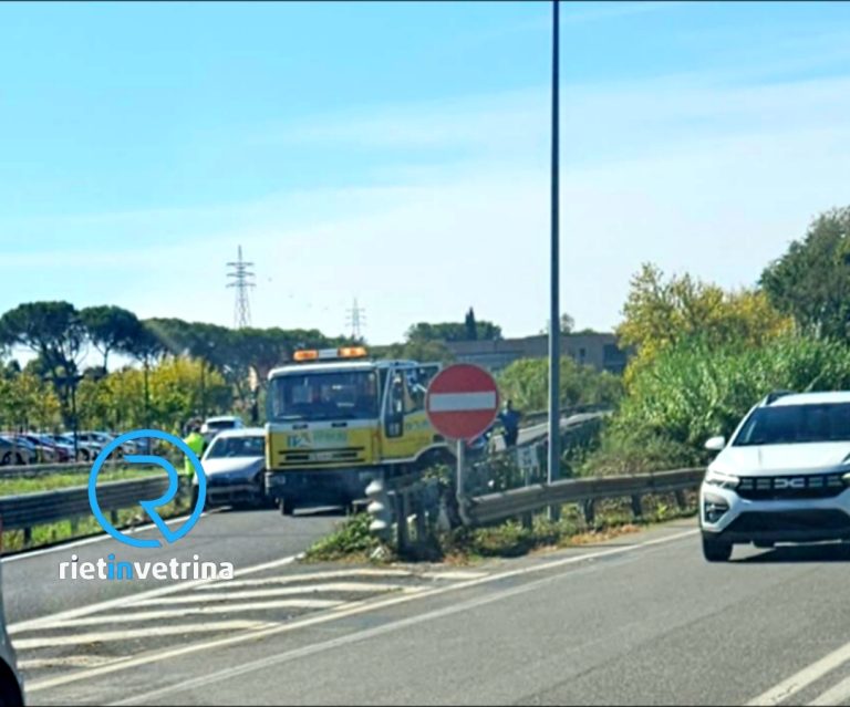 Incidente sulla Salaria per Roma altezza bretella di Montelibretti