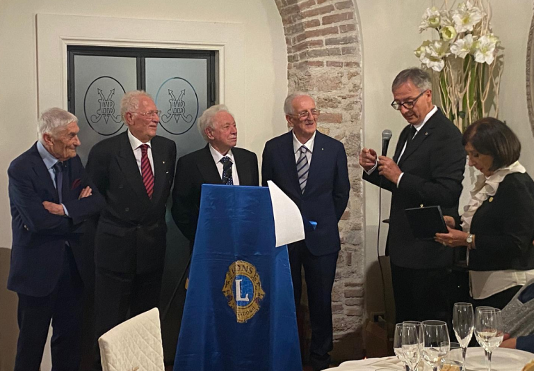 Il Lions Club Rieti Varrone celebra il suo 50° anniversario: amicizia, solidarietà e legami internazionali