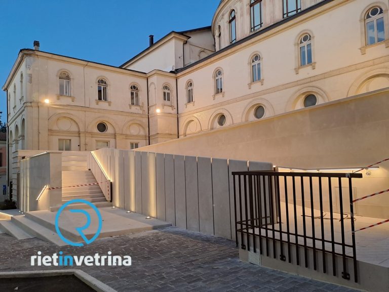 SEI TU IL REPORTER – Due mamme: “Centro storico invivibile. Via Garibaldi, piazza san Rufo e retro Teatro ogni notte vomiti, schiamazzi e calci alle serrande”
