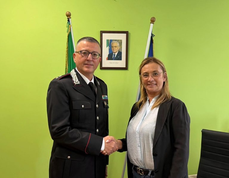 Il sindaco Roberta Cuneo riceve il tenente Carlo Sivoccia nuovo comandante Carabinieri Poggio Mirteto